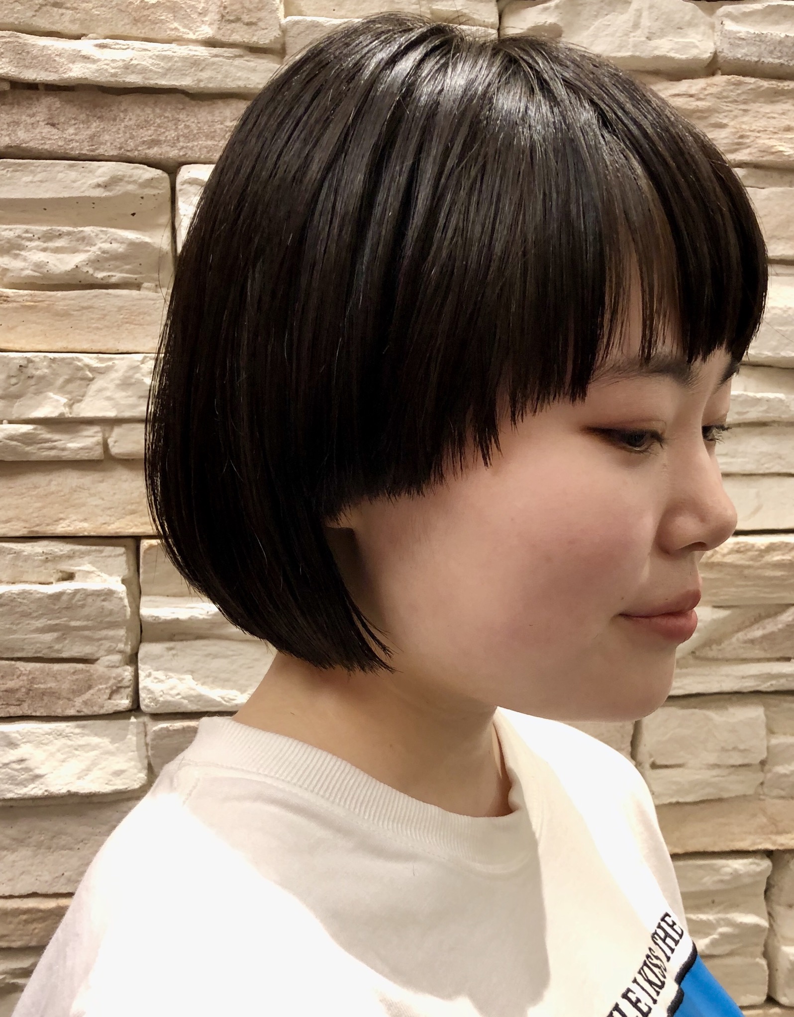 gokan omotesando 小野雄二 ワイドバング短いラウンド前髪がかわいいマッシュボブスタイル。